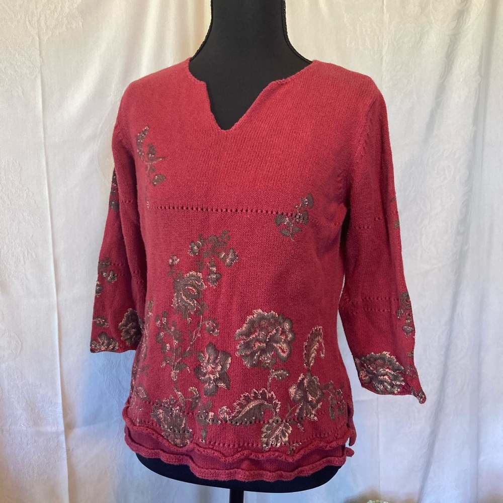 Signature by Jerell Vintage Size Medium Red Embroidered Beaded Floral Sweater